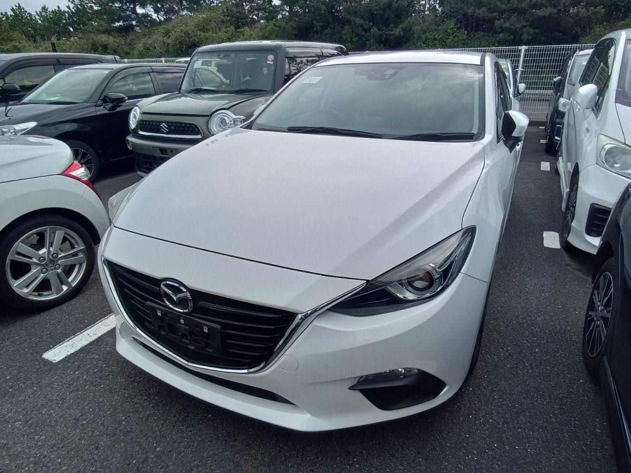 Mazda Axela 2015, 15S 2WD, лот из Японии (2/7)