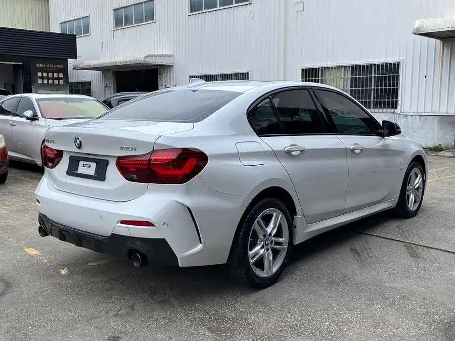 BMW 1-series 2023, лот из Китая (5/6)