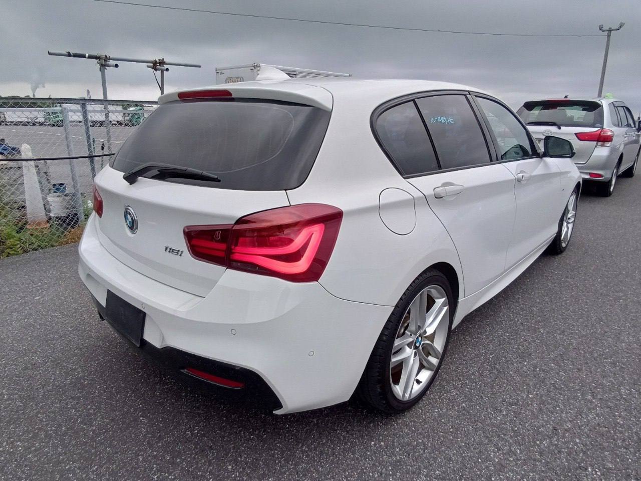 BMW 118i M Sports 2015, лот из Японии (4/6)