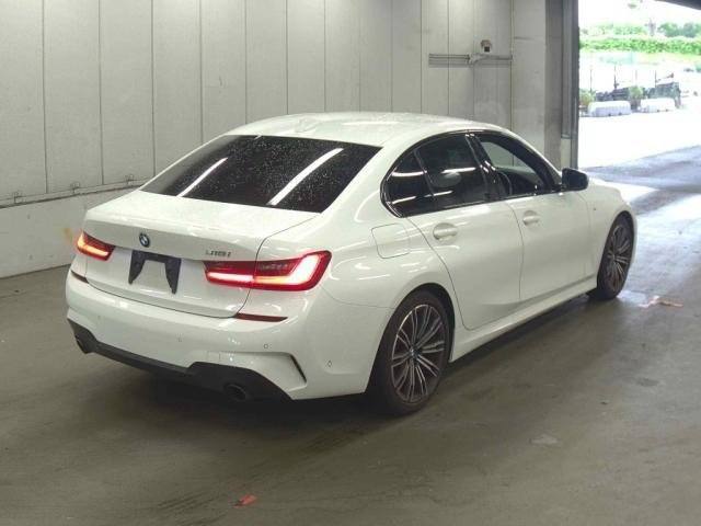 BMW 320i M Sport из Японии, 2021, наш лот (4/5)