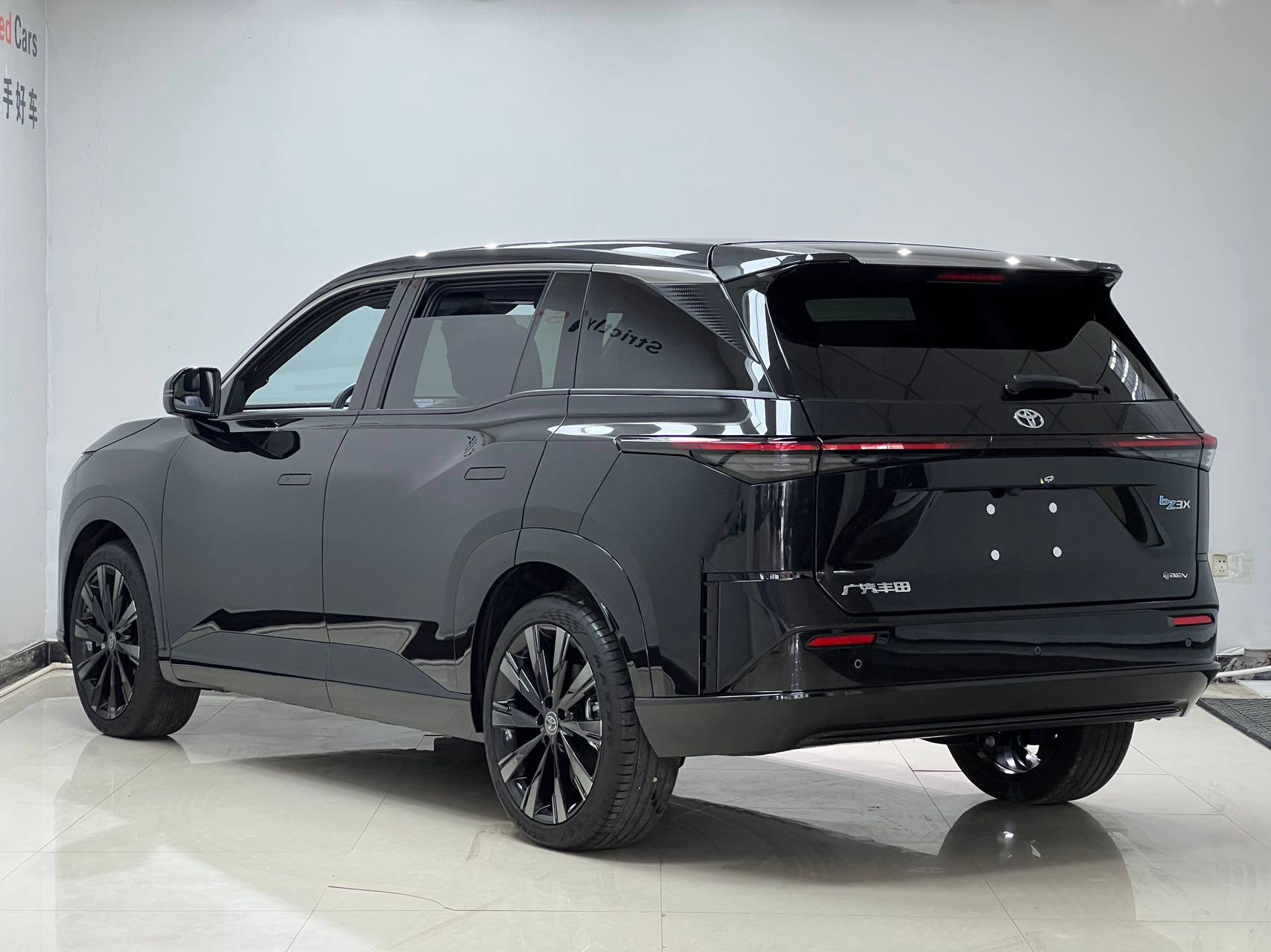 Toyota bZ3X 2025, лот из Китая (4/6)