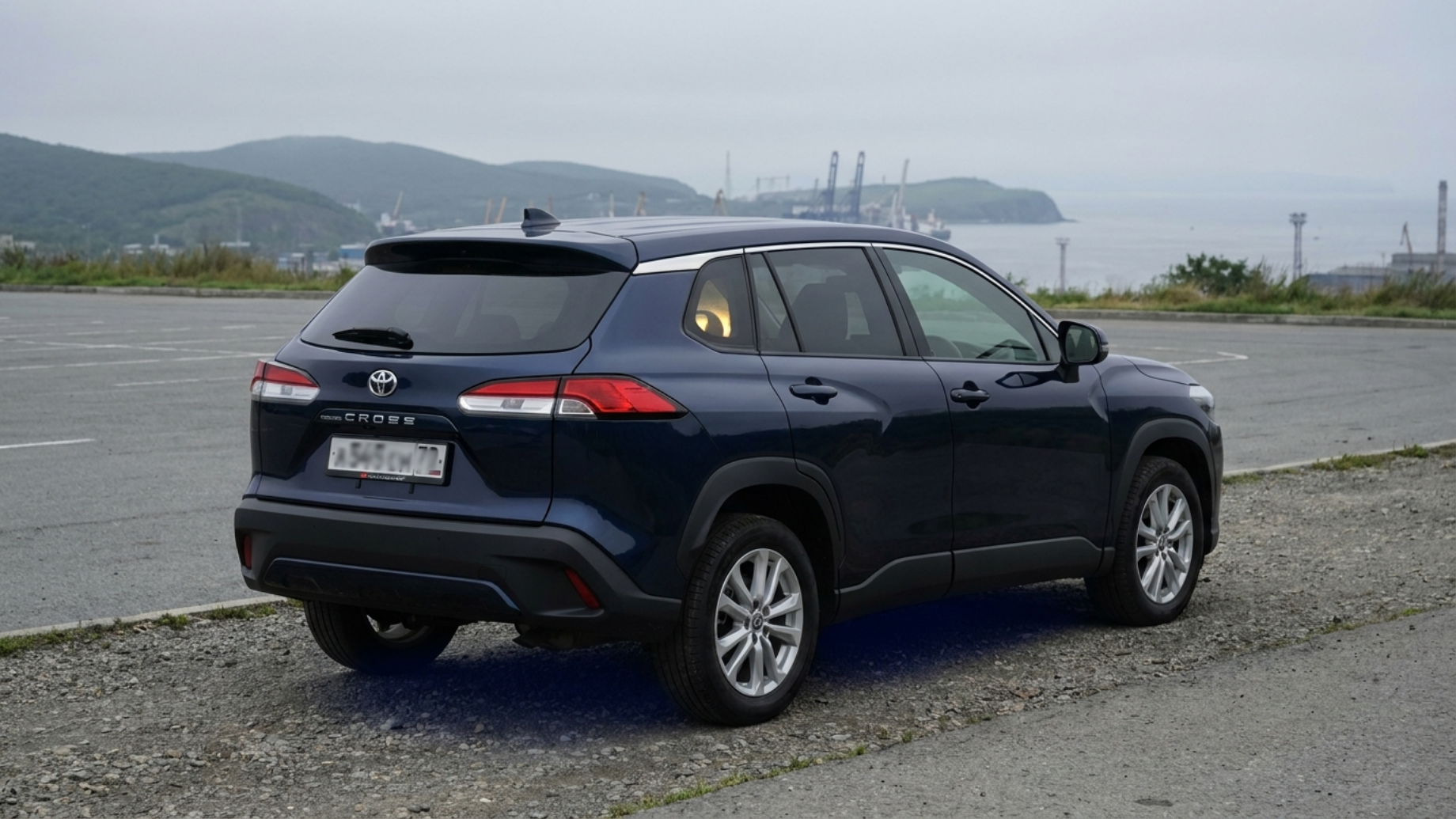 Toyota Corolla Cross во Владивостоке после доставки из Японии
