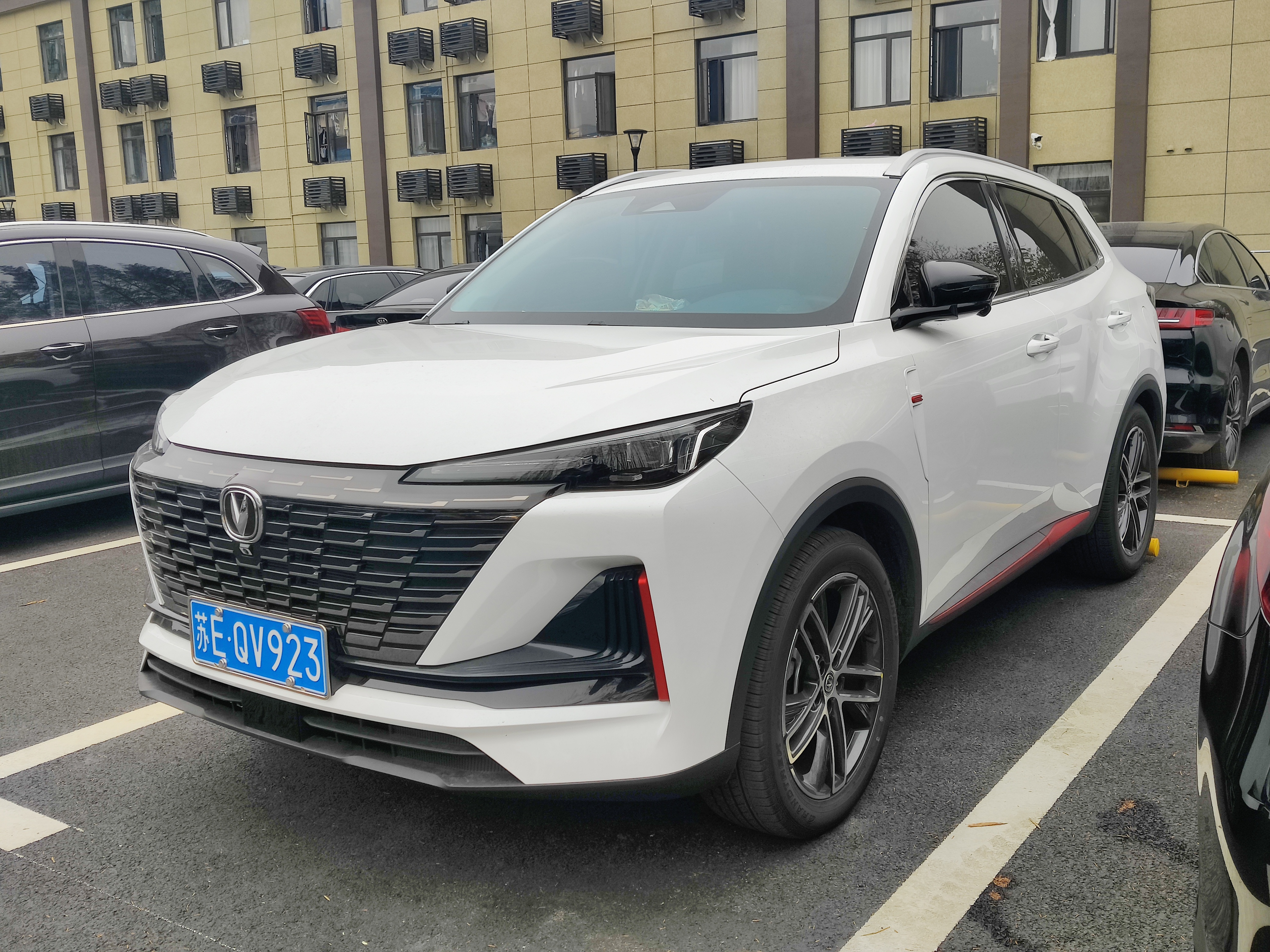 Задняя часть Changan CS55 Plus, реальное фото