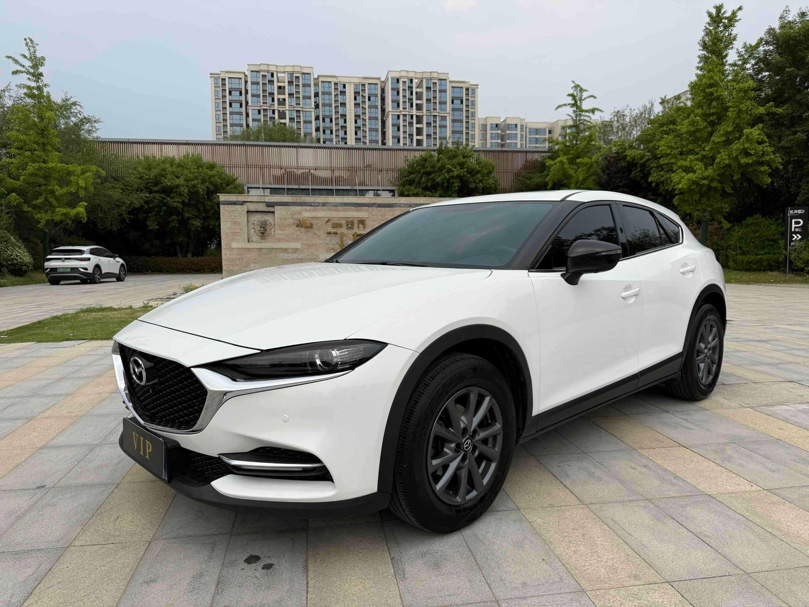 Mazda CX-4 2023, наш лот, вид спереди 3/4