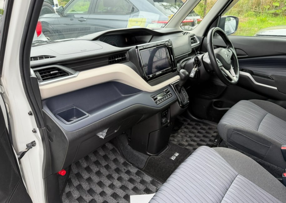 Mitsubishi Delica D:2 Custom Hybrid из Японии, 2019, 4WD, наш лот (6/6)