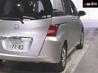 Honda Freed Spike 2015, лот, вид сзади