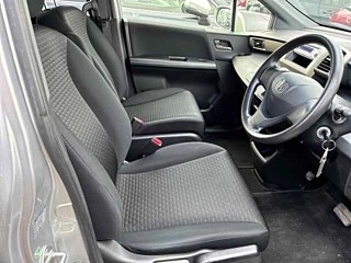 Honda Freed Spike 4WD 2014, лот, передние кресла