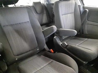 Honda Freed GB5 2017, лот, капитанские кресла второго ряда