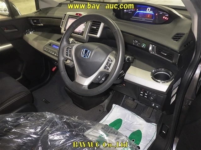 Honda Freed Hybrid GP3 2014, лот, руль и торпедо