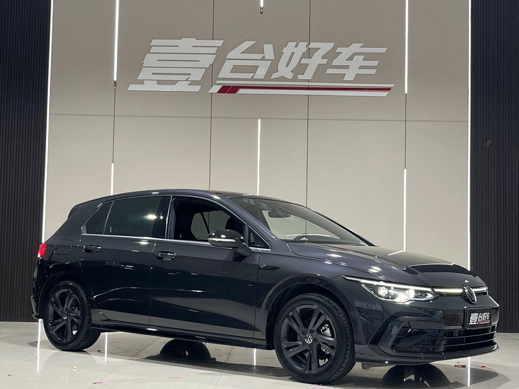 Volkswagen Golf 8 R-Line из Китая, 2022, наш лот (2/12)