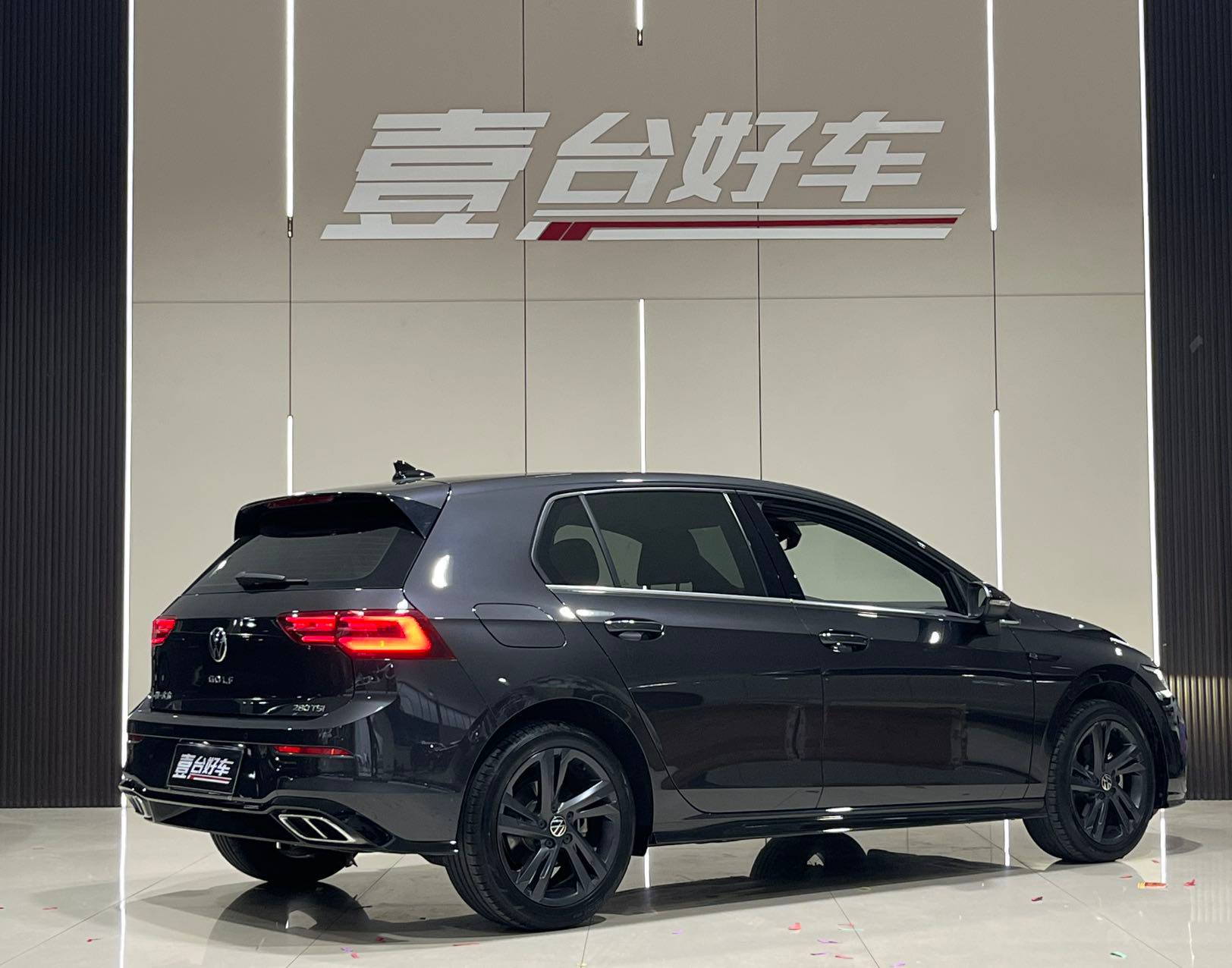 Volkswagen Golf 8 R-Line из Китая, 2022, наш лот (7/12)