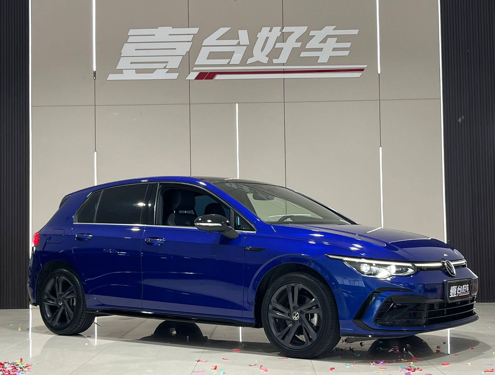 Volkswagen Golf 8 R-Line из Китая, 2022, второй лот (2/12)