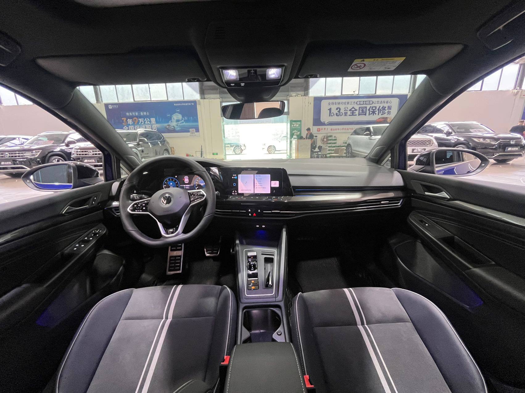 Volkswagen Golf 8 R-Line из Китая, 2022, второй лот (4/12)
