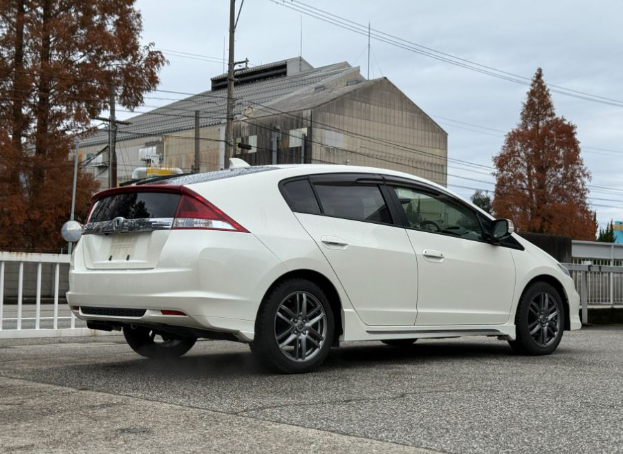 Honda Insight 2012 G, лот из Японии (2/5)