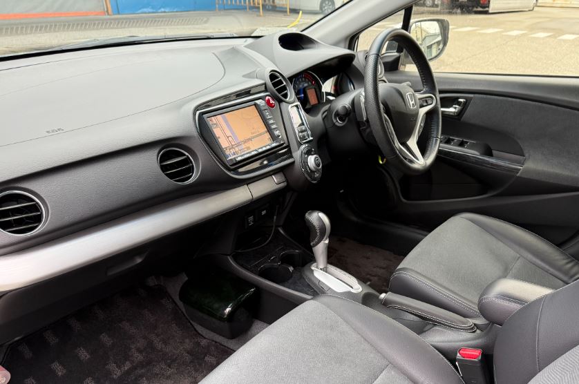 Honda Insight 2012 G, лот из Японии (5/5)