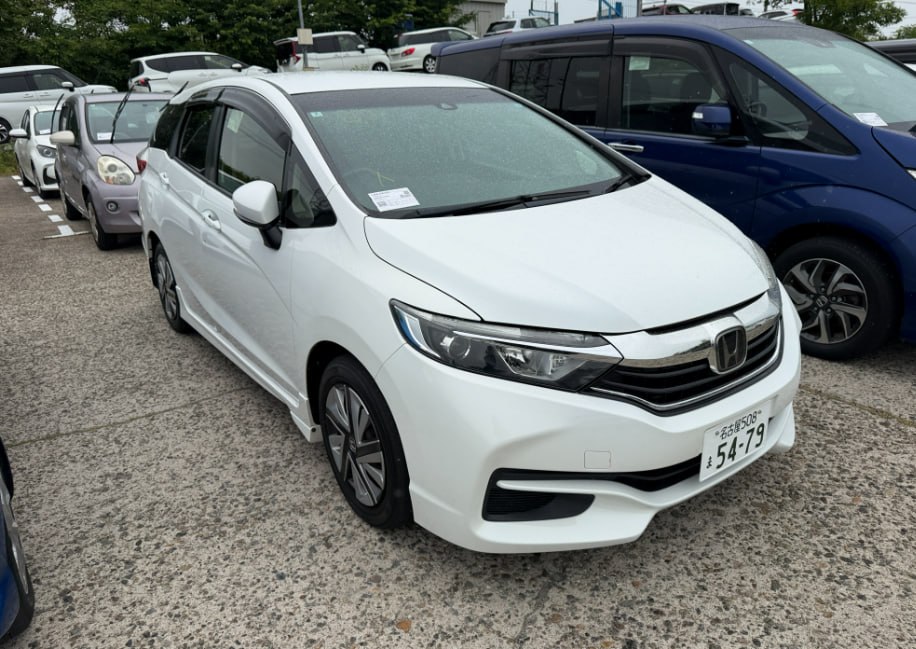 Реальный лот Honda Shuttle, японский аукцион