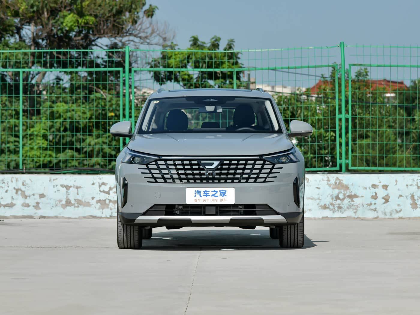 Jetta VS8 2026, новый лот из Китая (1/6)
