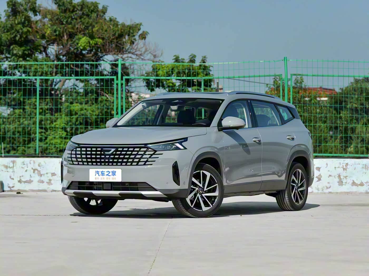 Jetta VS8 2026, новый лот из Китая (2/6)