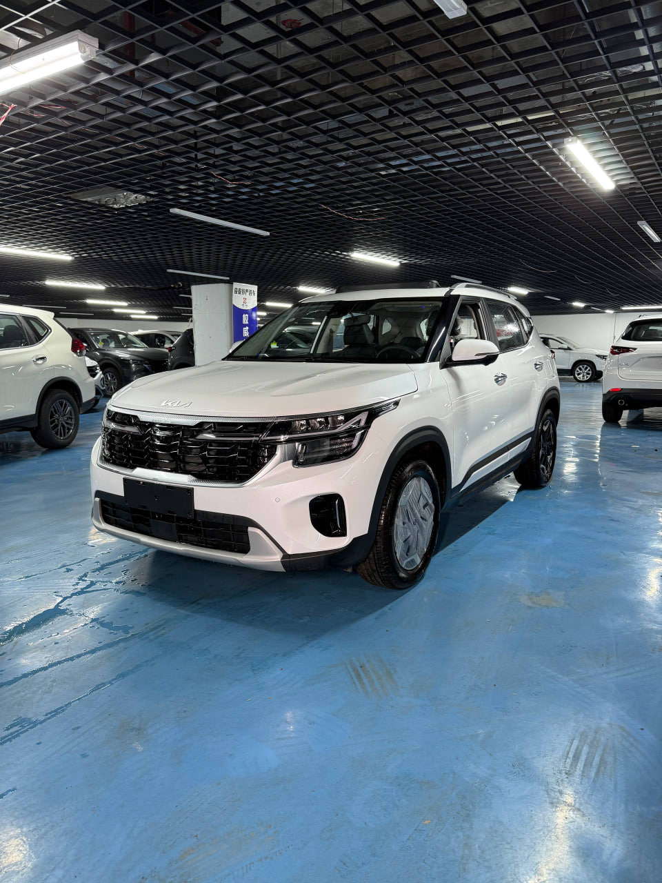 Kia Seltos 2026, новый лот из Китая (4/6)