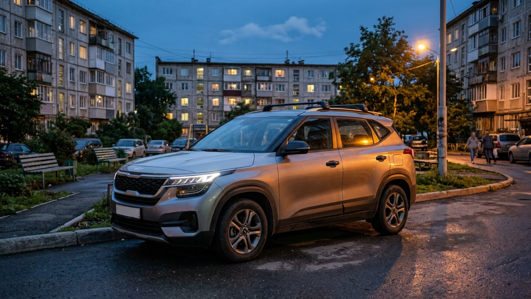 Kia Seltos во дворе Владивостока вечером — так машина из Кореи через полтора месяца оказалась у владельца