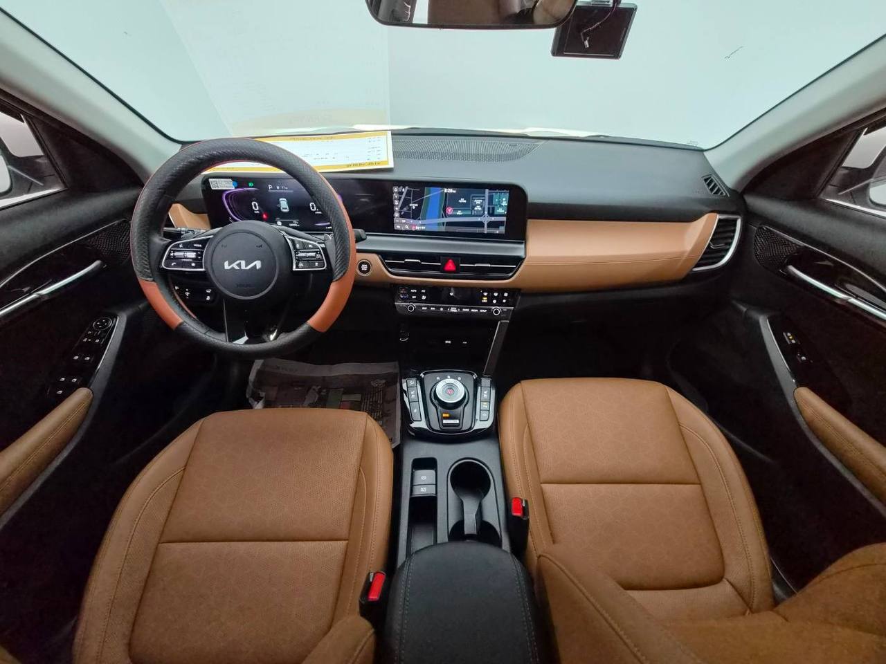 Kia Seltos Signature 2023, лот (3/5)