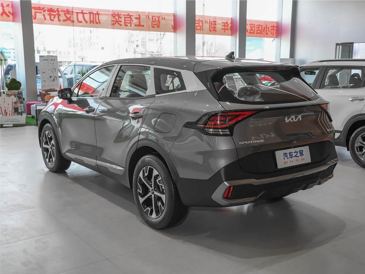 Новый Kia Sportage 1.5T из Китая, 2025, салон (4/6)