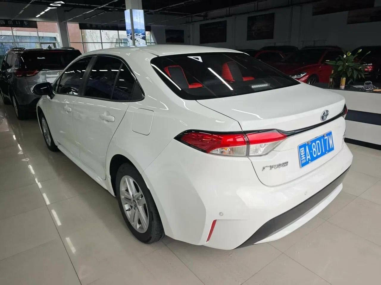 Toyota Levin Hybrid 2022, наш лот, сзади 3/4