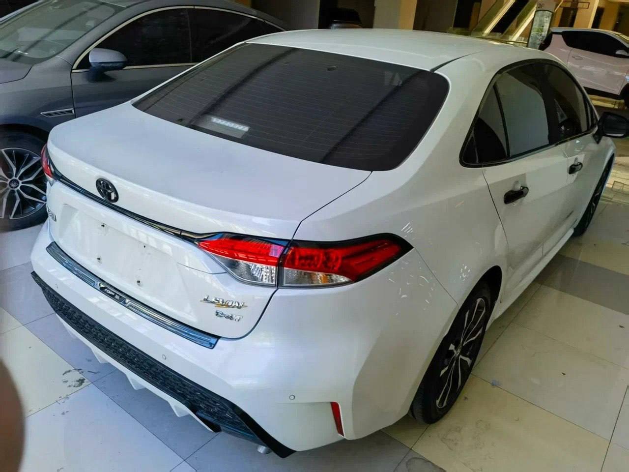 Toyota Levin Sport 2022, наш лот, сзади 3/4