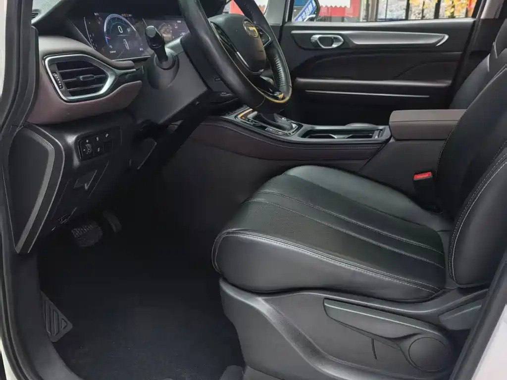 GAC Trumpchi M6 Deluxe Education, 2022, наш лот (5/6)