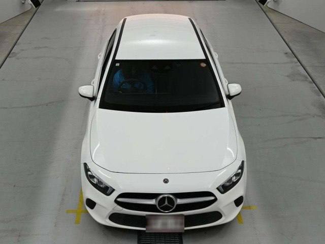 Mercedes A-Class хэтчбек из Японии, 2019, наш лот (1/6)