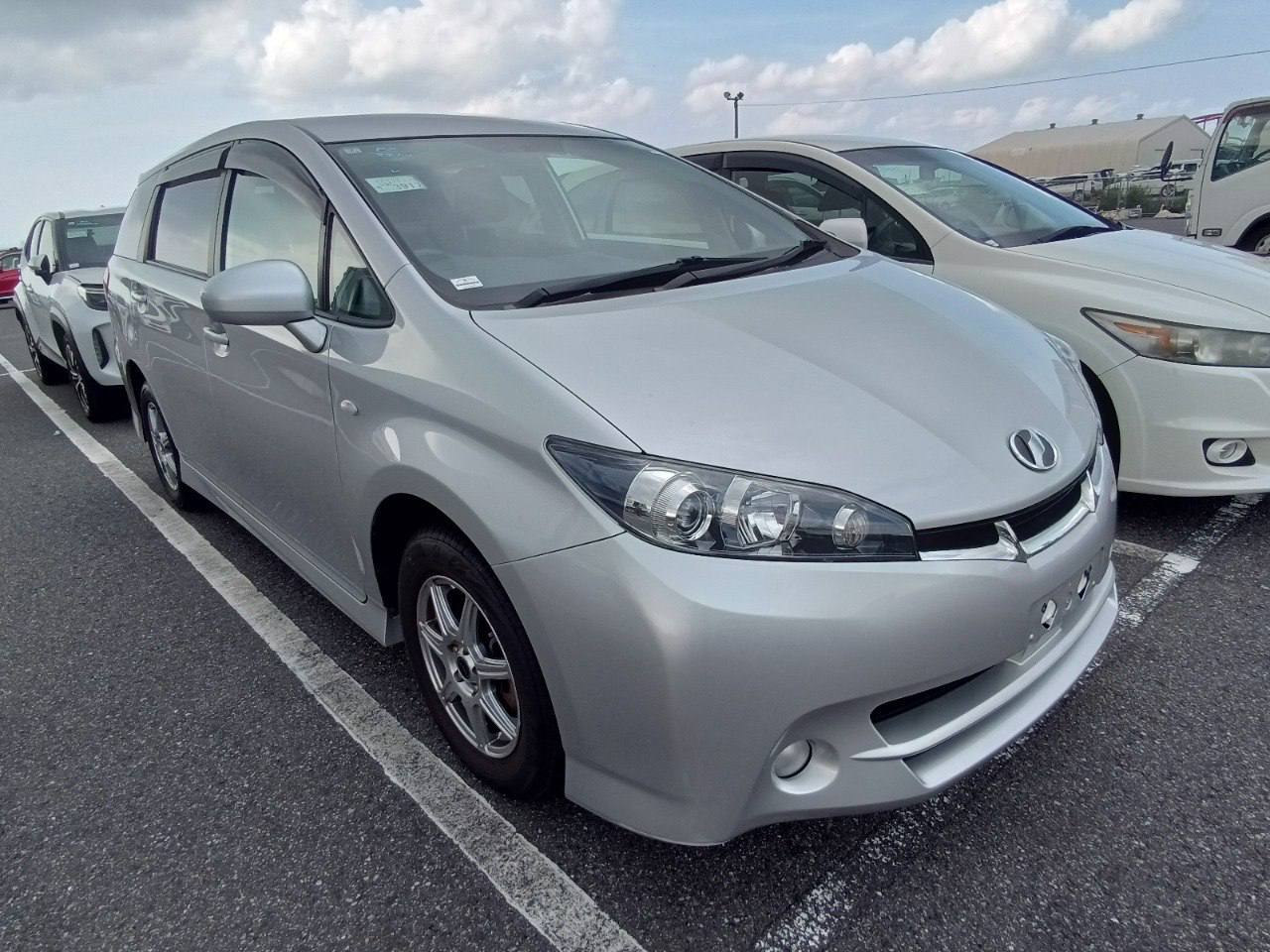 Реальный лот Toyota Wish с аукциона