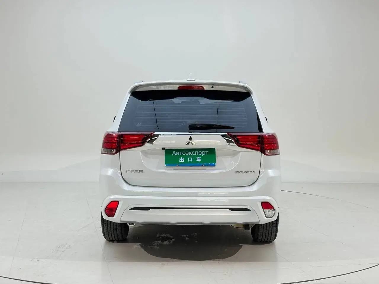 Mitsubishi Outlander Comfort 7 мест из Китая, наш лот (3/6)