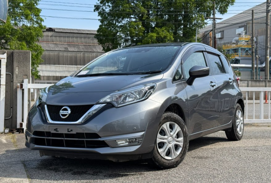 Nissan Note X FOUR 4WD из Японии, 2019, наш лот (4/6)