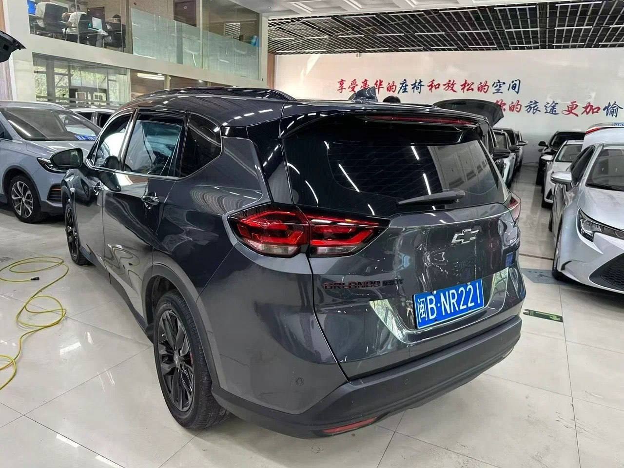 Chevrolet Orlando 2023, наш лот, сзади 3/4