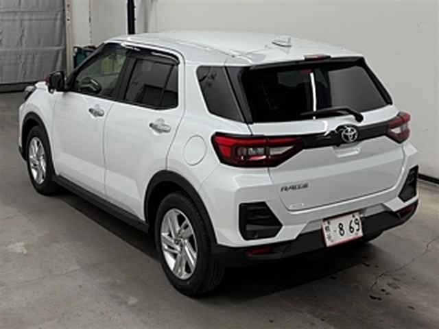 Toyota Raize G 4WD 2023, наш лот, сзади 3/4