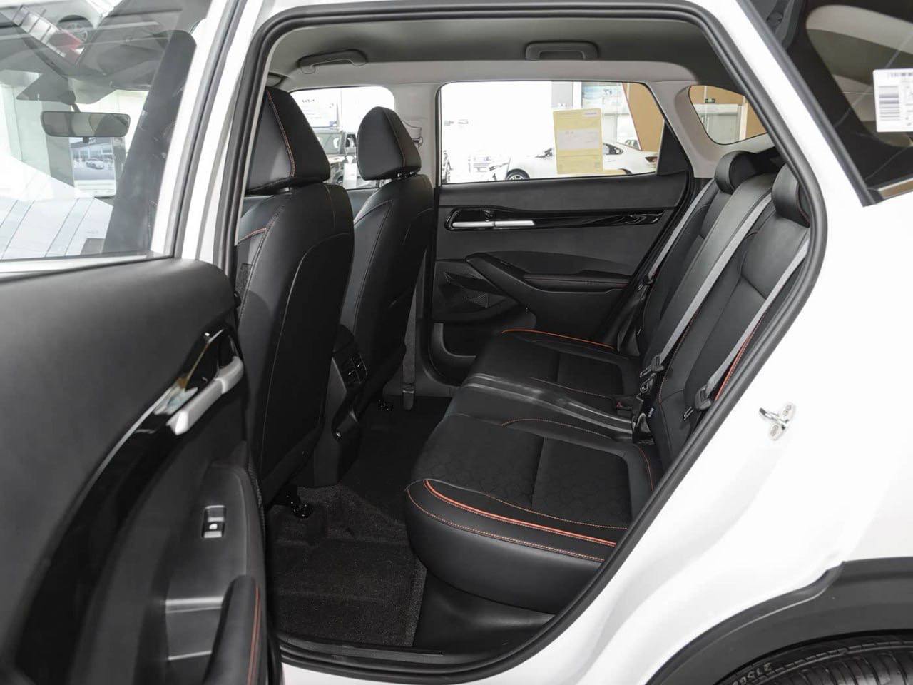 Kia Seltos 2026, новый лот из Китая (6/6)