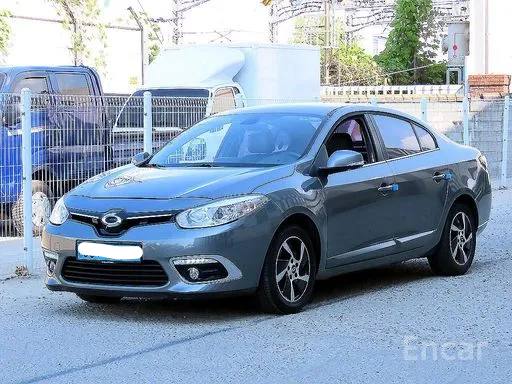 Renault Samsung SM3 ZE 2018, наш лот, вид спереди 3/4 (1/6)