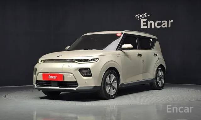 Kia Soul Booster EV 2019 Noblesse, наш лот, вид спереди 3/4 (1/6)