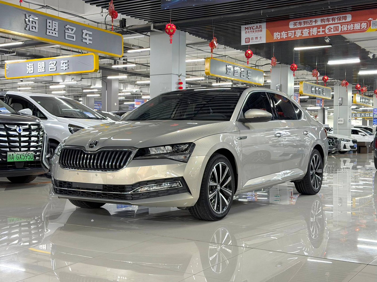 Skoda Superb 2022 из Китая, наш лот, спереди
