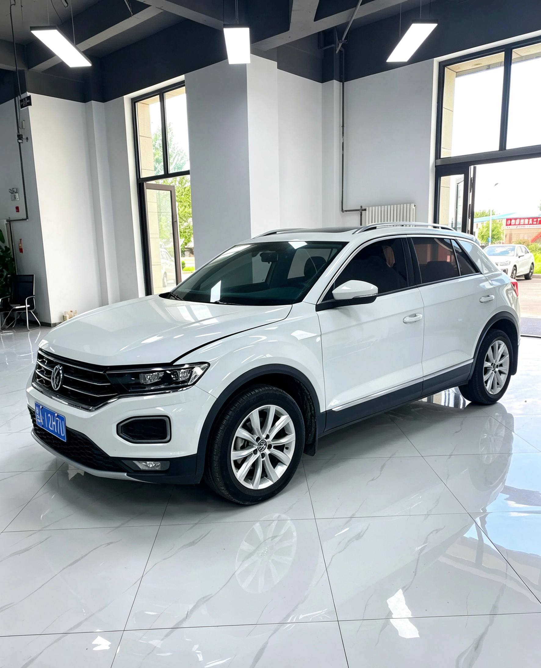 Volkswagen T-Roc 2022 Elite, лот из Китая (2/6)
