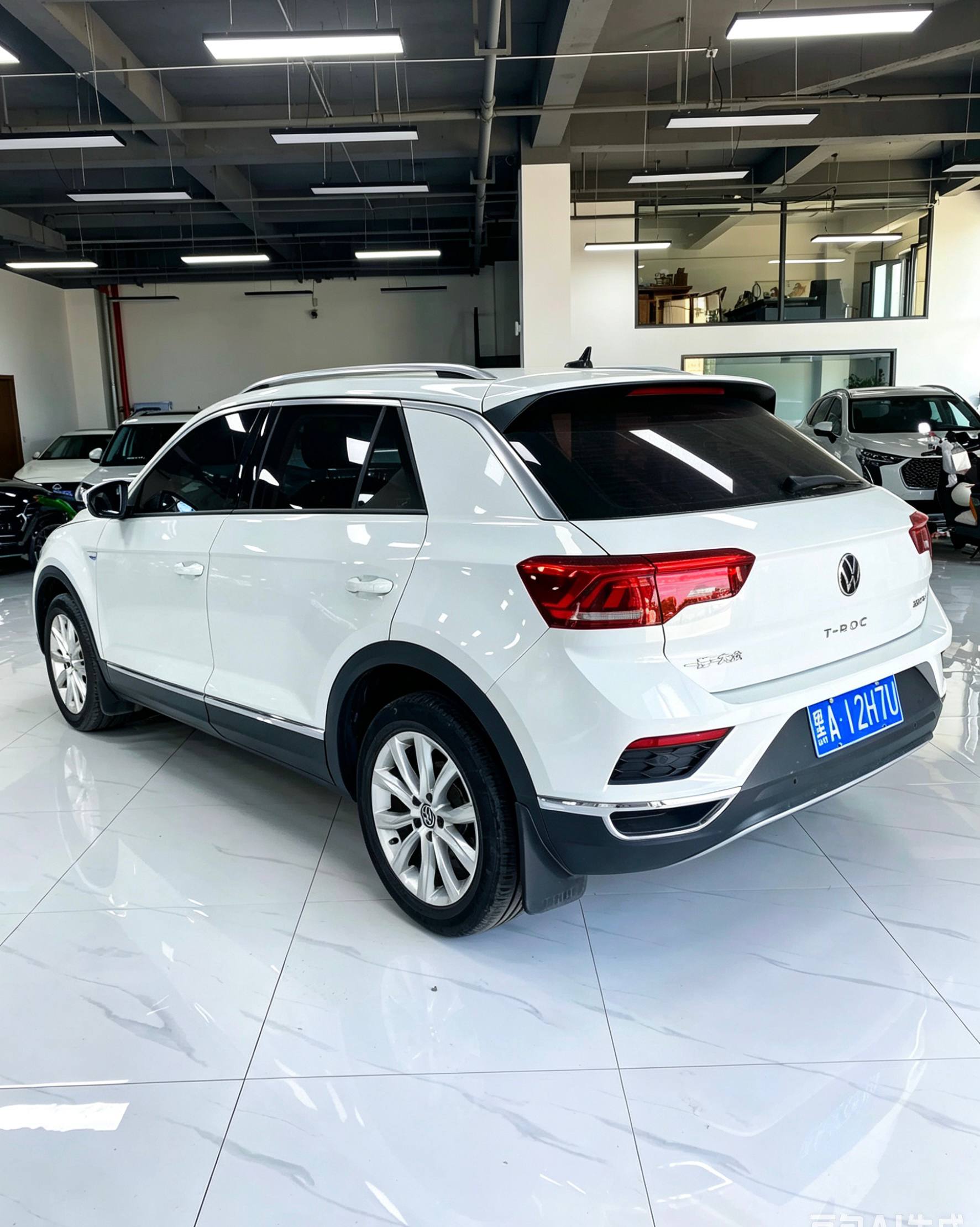 Volkswagen T-Roc 2022 Elite, лот из Китая (3/6)