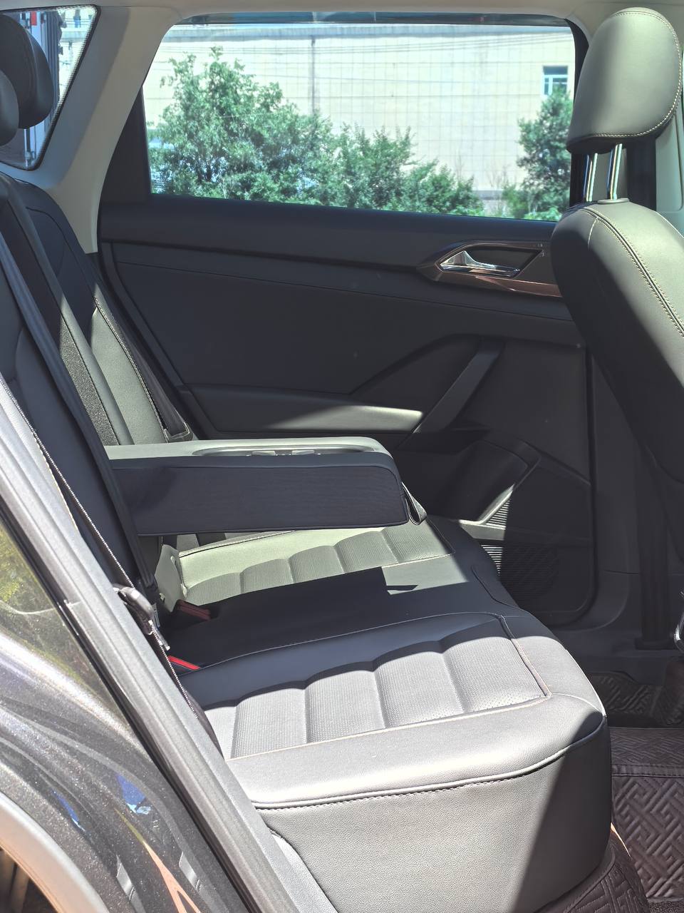 Volkswagen Tharu 2022 из Китая, наш лот (5/5)