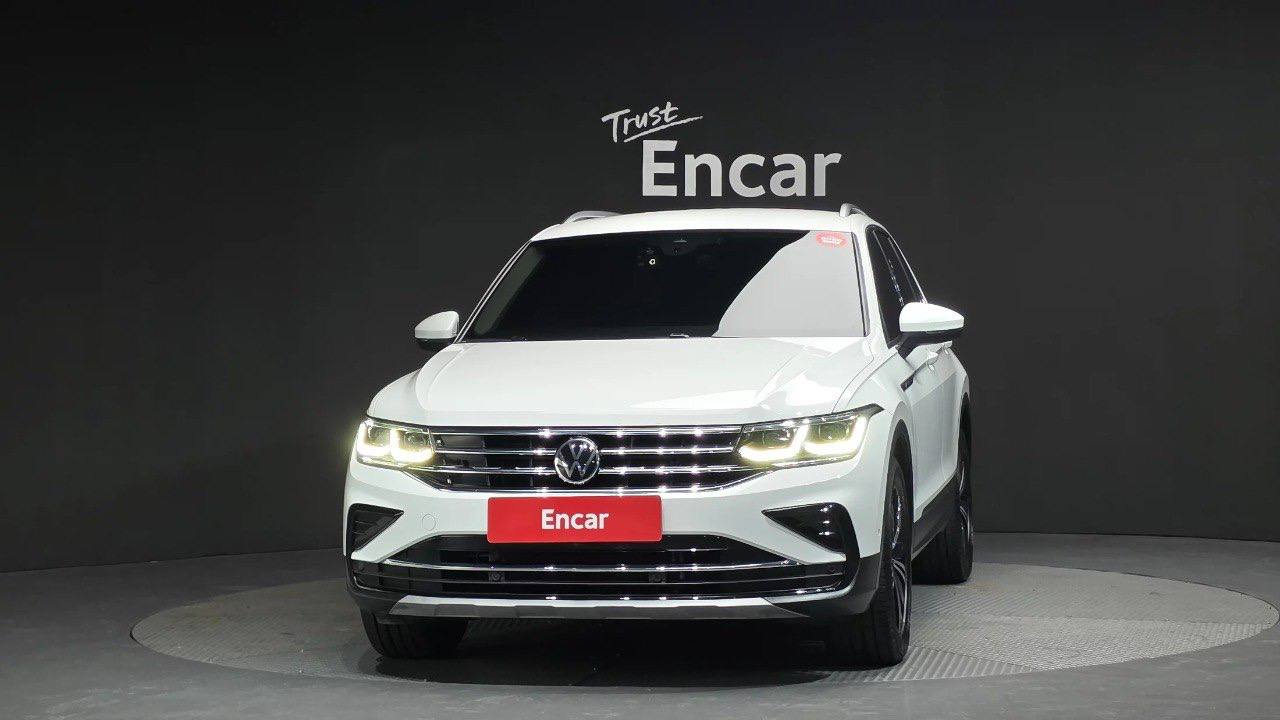 Volkswagen Tiguan 2021, дизель, лот из Кореи, Encar (1/3)