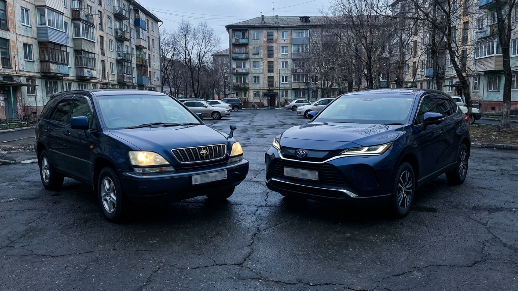 Toyota Harrier третьего и четвёртого поколения рядом во дворе: выбор поколения