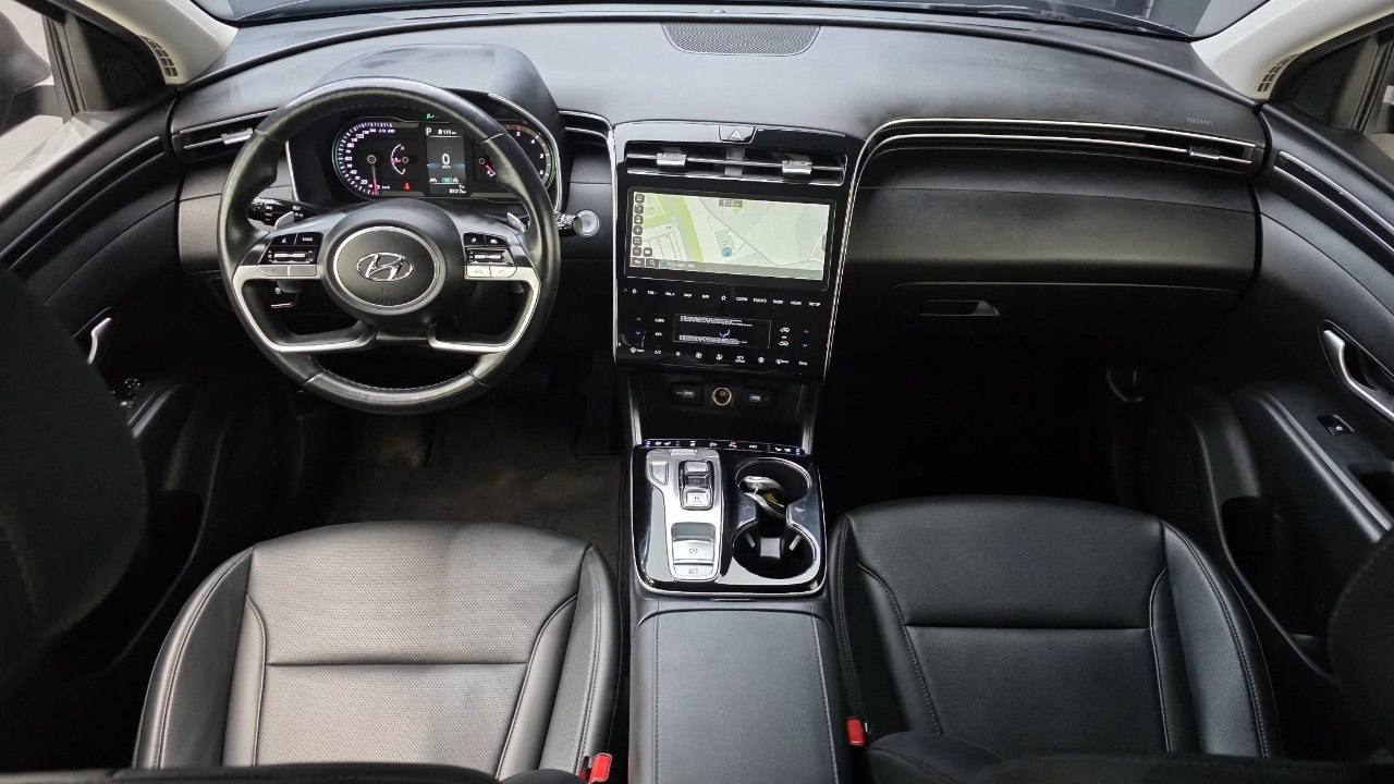 Hyundai Tucson NX4 2022, салон, лот из Кореи (4/6)