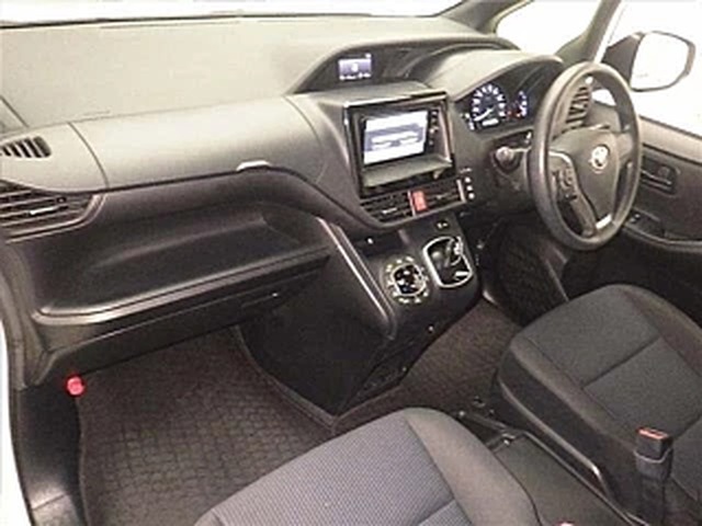Toyota Voxy Hybrid X 2017, наш лот, передняя панель