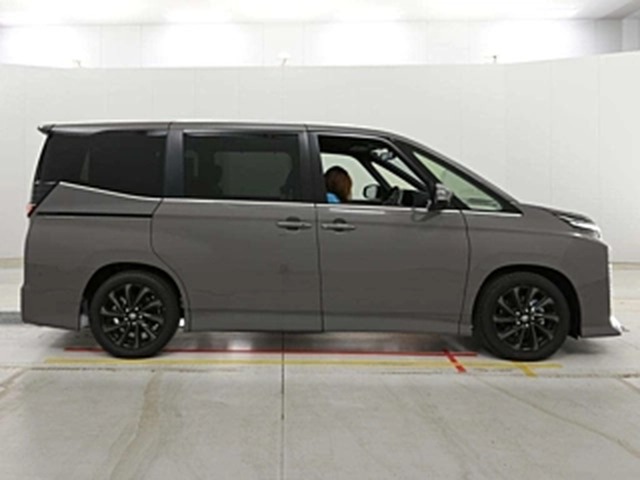 Toyota Voxy R90 Hybrid S-Z 2026, наш лот, профиль