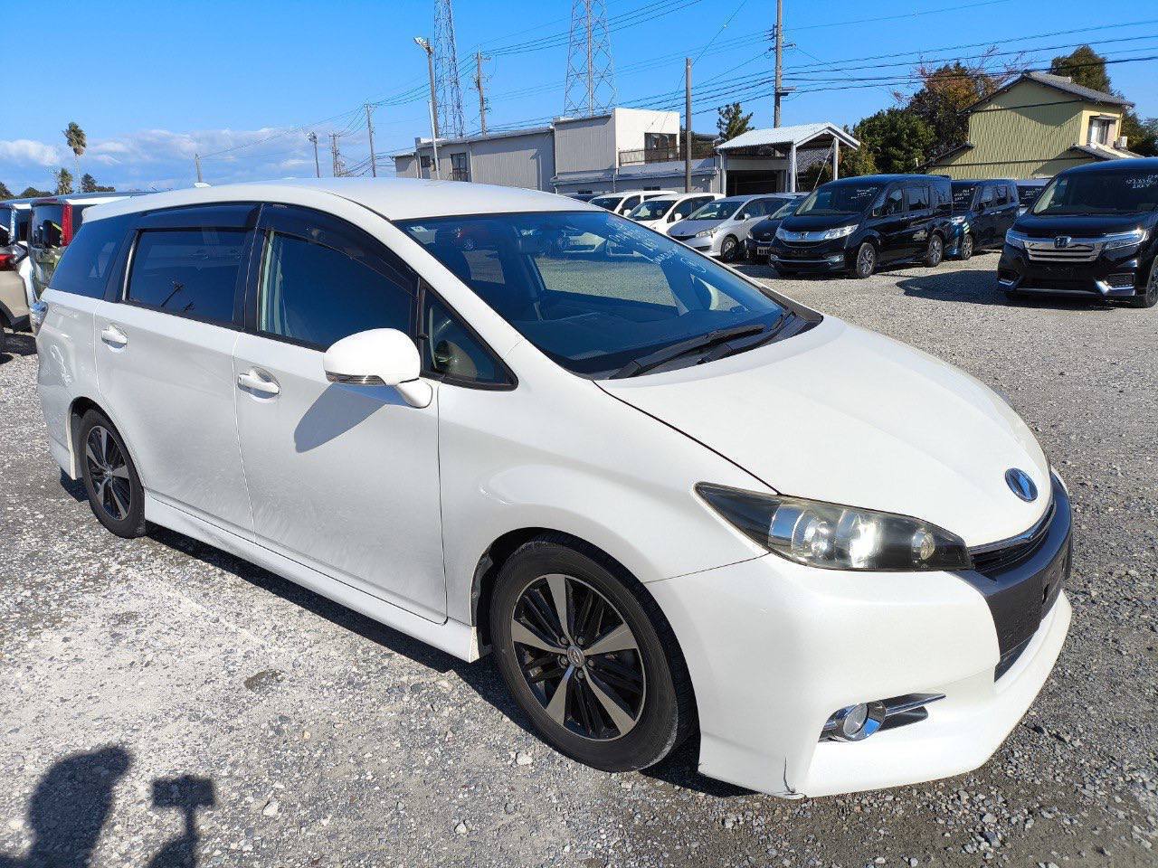 Toyota Wish 1.8 S из Японии, 2012, наш лот (1/6)