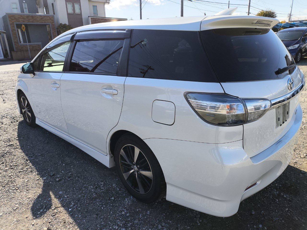 Toyota Wish 1.8 S из Японии, 2012, наш лот (3/6)