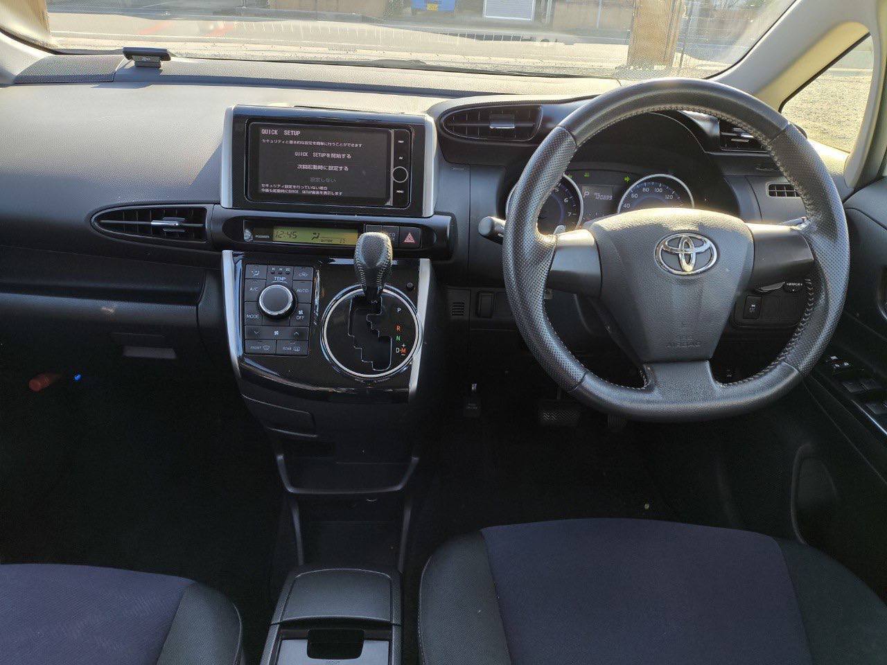 Toyota Wish 1.8 S из Японии, 2012, наш лот (5/6)